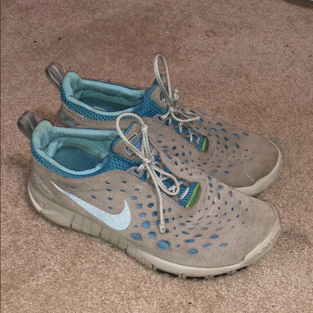 Nike Free 5.0 Tennis Shoes